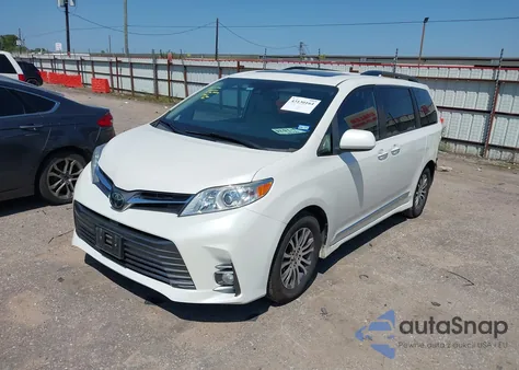 2019 Toyota Sienna Xle 8 Passenger z USA, uszkodzony, nr VIN 5TDYZ3DC4KS008620